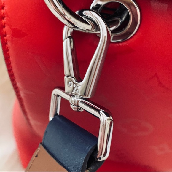 LOUIS VUITTON Very One handle bag with strap red - Picture 7 of 8